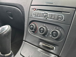 Renault Laguna thumbnail