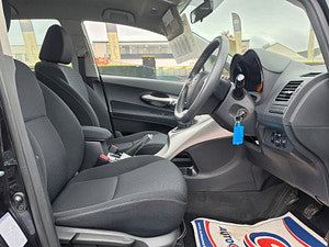 Toyota Auris thumbnail