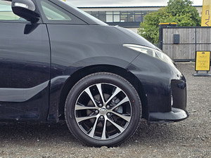 Toyota Estima thumbnail