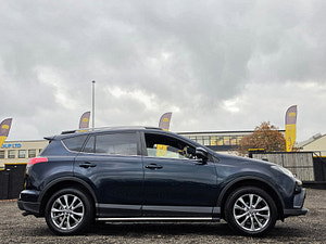 Toyota RAV4 thumbnail