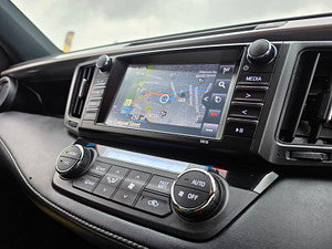 Toyota RAV4 thumbnail