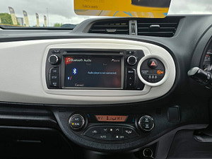 Toyota Yaris thumbnail
