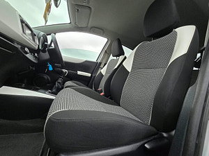 Toyota Yaris thumbnail