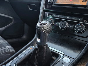 Volkswagen Golf thumbnail