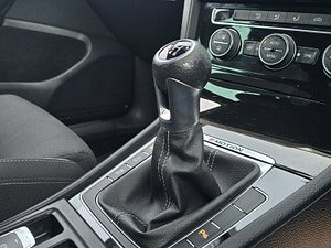 Volkswagen Golf thumbnail