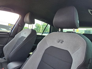 Volkswagen Golf thumbnail