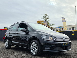 Volkswagen Golf SV thumbnail