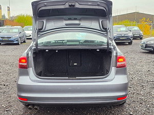 Volkswagen Jetta thumbnail