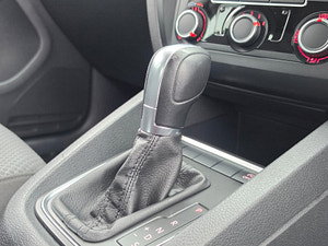 Volkswagen Jetta thumbnail