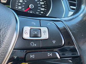 Volkswagen Passat thumbnail