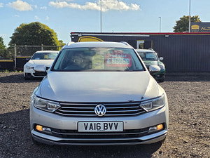Volkswagen Passat thumbnail