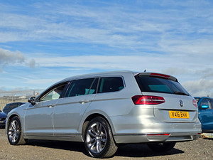 Volkswagen Passat thumbnail