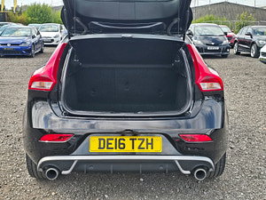 Volvo V40 thumbnail