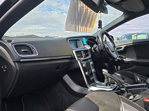 Volvo V40 thumbnail