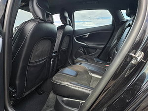 Volvo V40 thumbnail