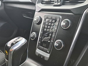 Volvo V40 thumbnail