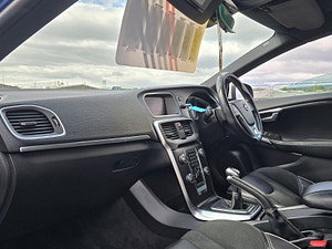 Volvo V40 thumbnail