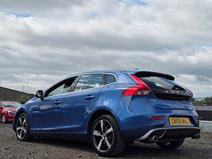 Volvo V40 thumbnail