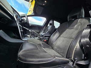 Volvo V40 thumbnail