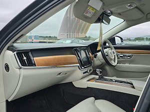 Volvo V90 thumbnail