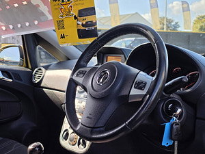 Vauxhall Corsa thumbnail