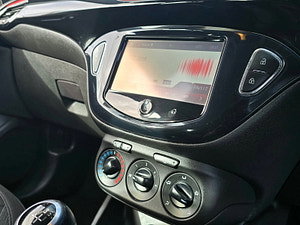 Vauxhall Corsa thumbnail