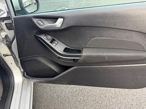 Ford Fiesta thumbnail