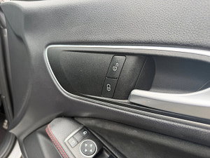 Mercedes-Benz CLA thumbnail