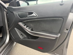 Mercedes-Benz CLA thumbnail