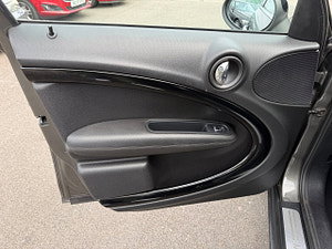 MINI Countryman thumbnail