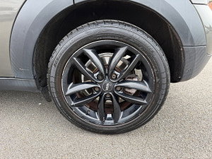MINI Countryman thumbnail