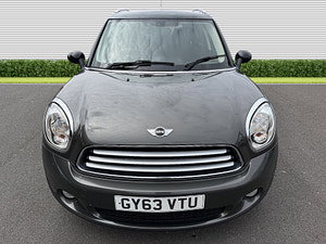 MINI Countryman thumbnail