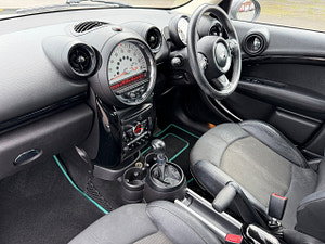 MINI Countryman thumbnail