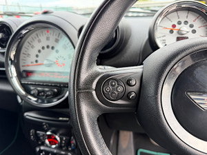 MINI Countryman thumbnail