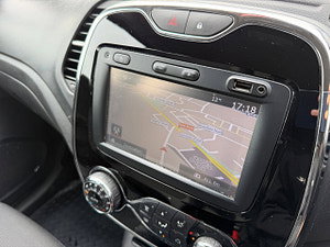 Renault Captur thumbnail