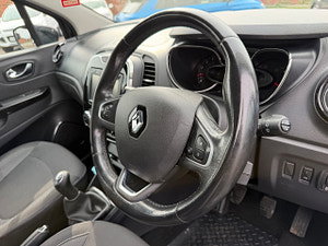 Renault Captur thumbnail