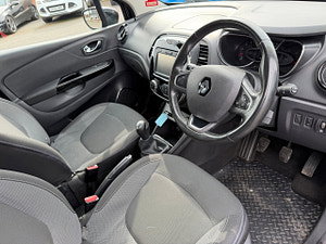 Renault Captur thumbnail
