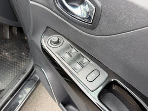 Renault Captur thumbnail