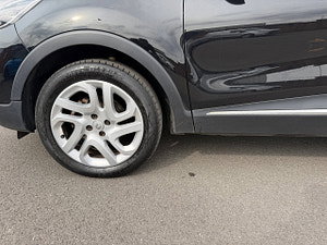 Renault Captur thumbnail