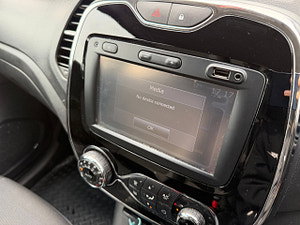 Renault Captur thumbnail