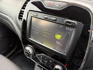 Renault Captur thumbnail
