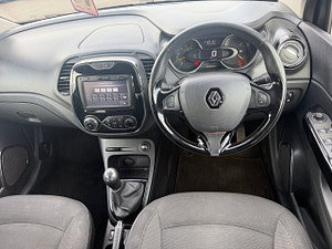 Renault Captur thumbnail