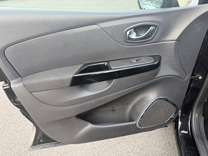 Renault Captur thumbnail