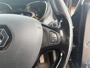 Renault Captur thumbnail
