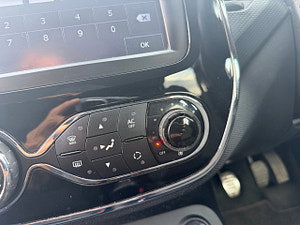 Renault Captur thumbnail