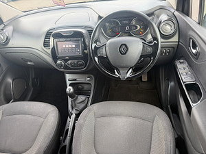 Renault Captur thumbnail