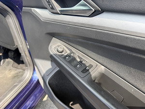 Volkswagen Golf thumbnail