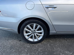 Volkswagen Passat thumbnail