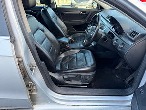 Volkswagen Passat thumbnail