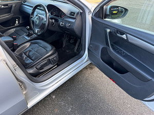 Volkswagen Passat thumbnail